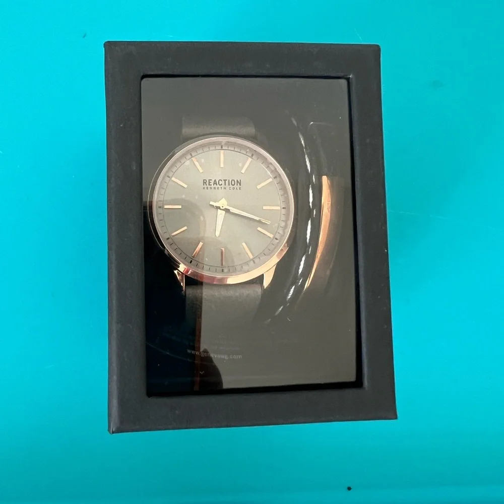 NIB Kenneth Cole Reaction Analog Grey Dial Men's Watch & Bracelet SR626SW GA7004